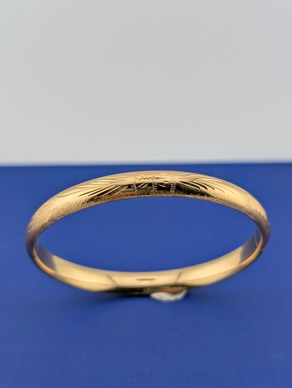 14kt Engraved Dome Bangle