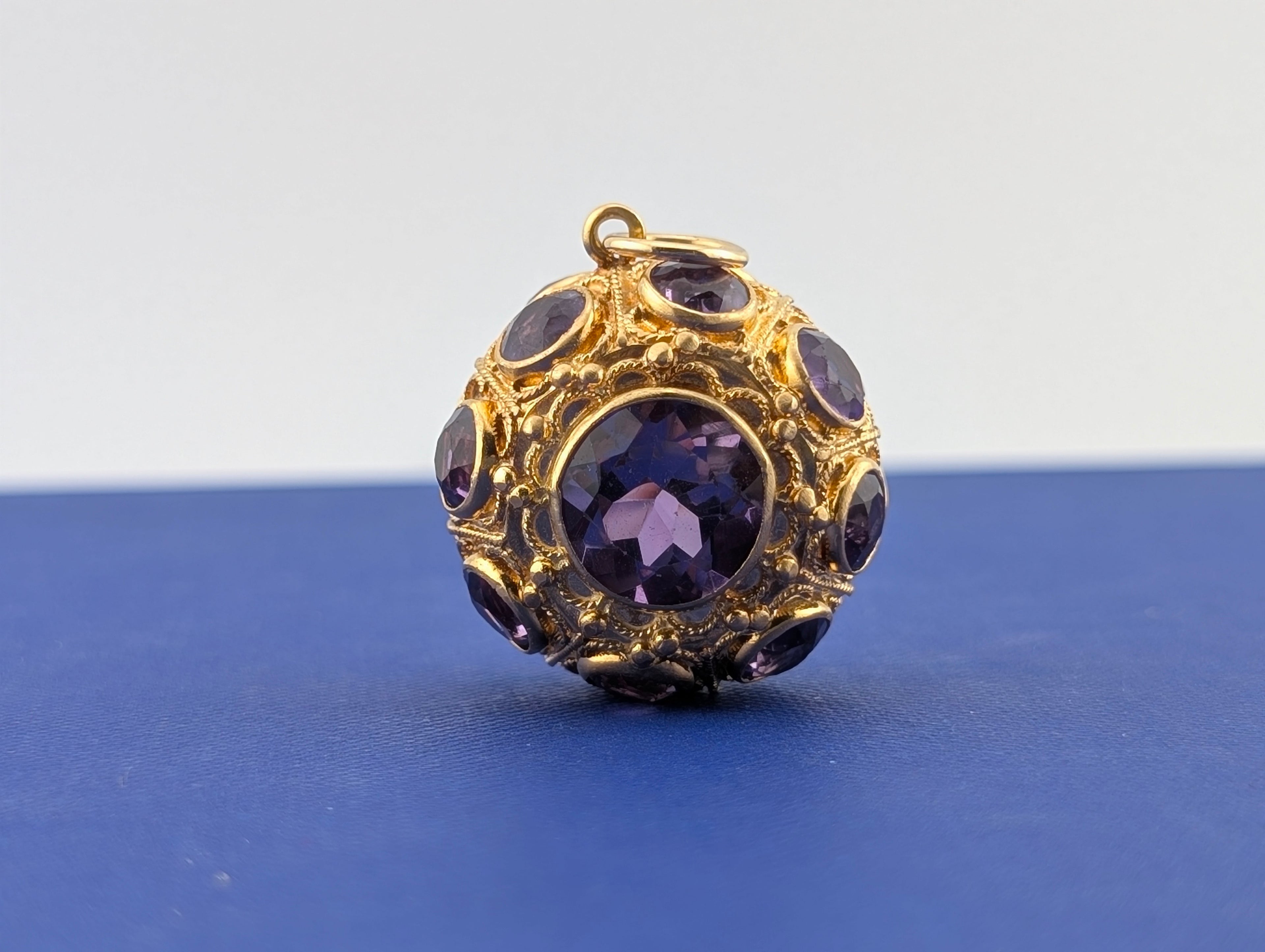 18kt Amethyst Fob