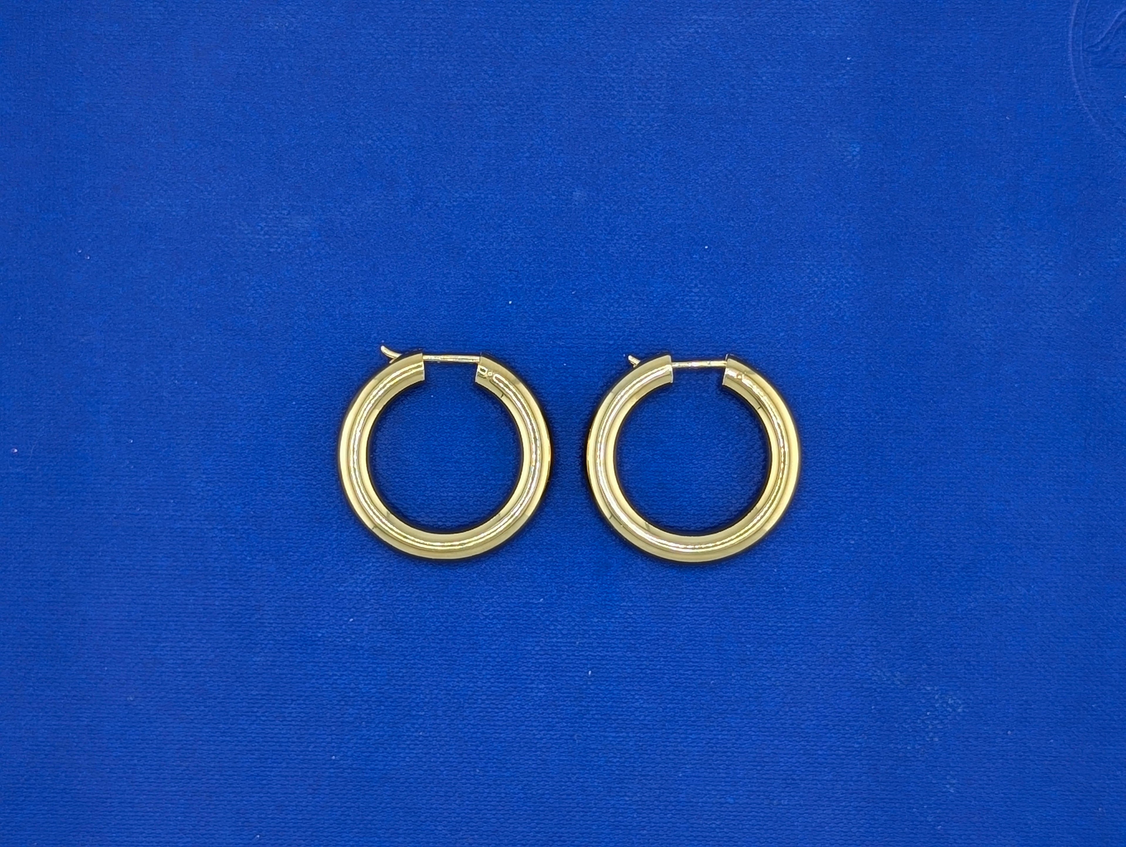 18kt 5mm Tube Hoops
