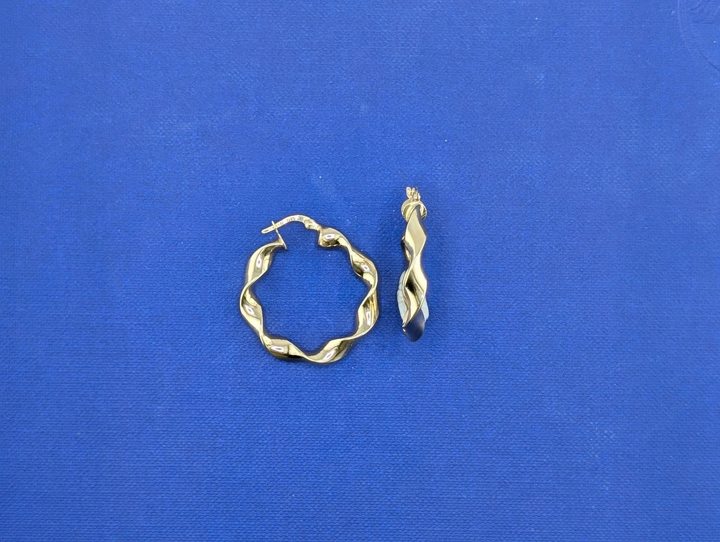 14ky Ribbon twist hoop earrings