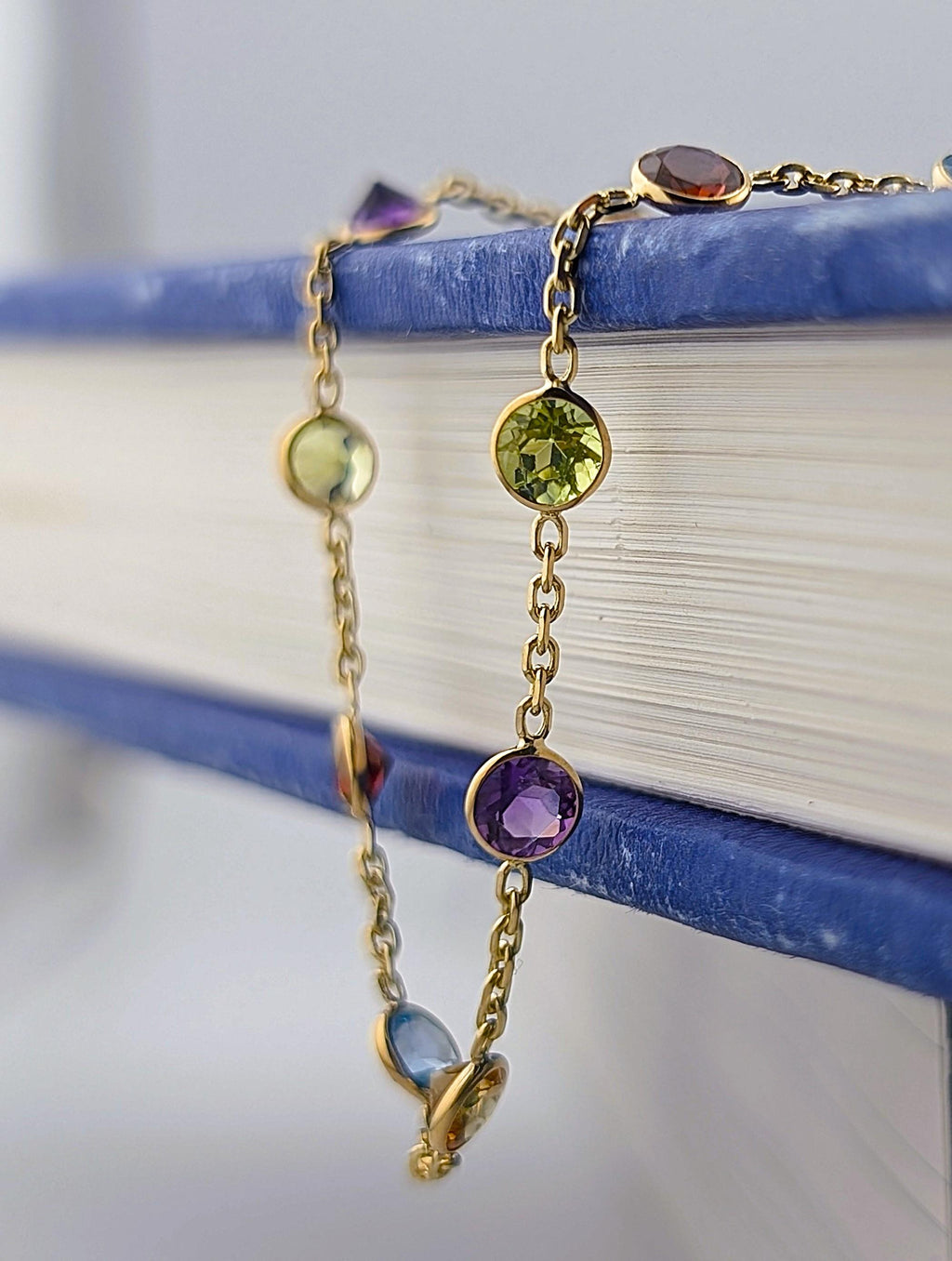 14kt Semi Precious Bezel Station Necklace - 4g