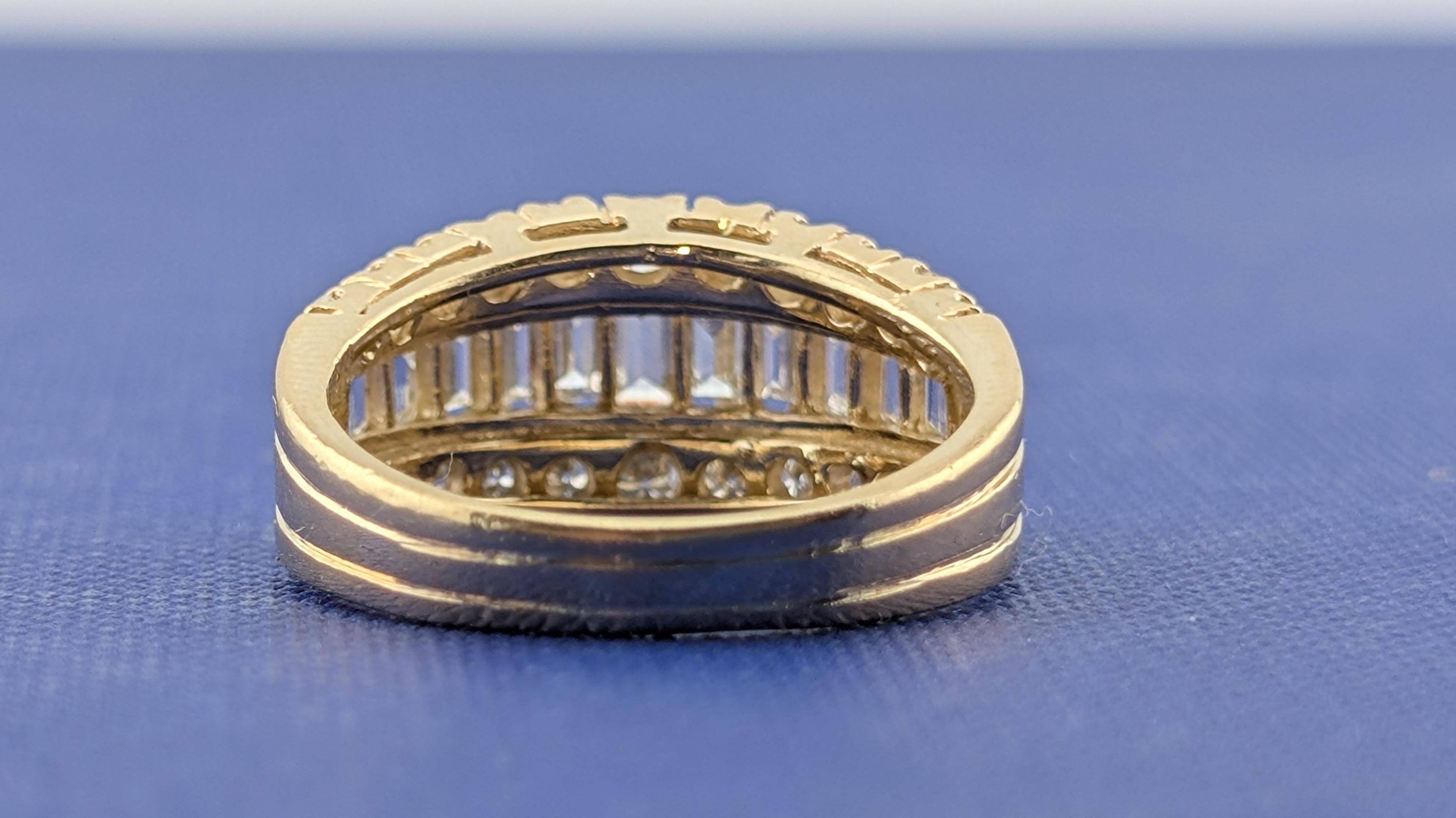14kt Yellow Gold and Diamond-2.0ctw Band-5.4g