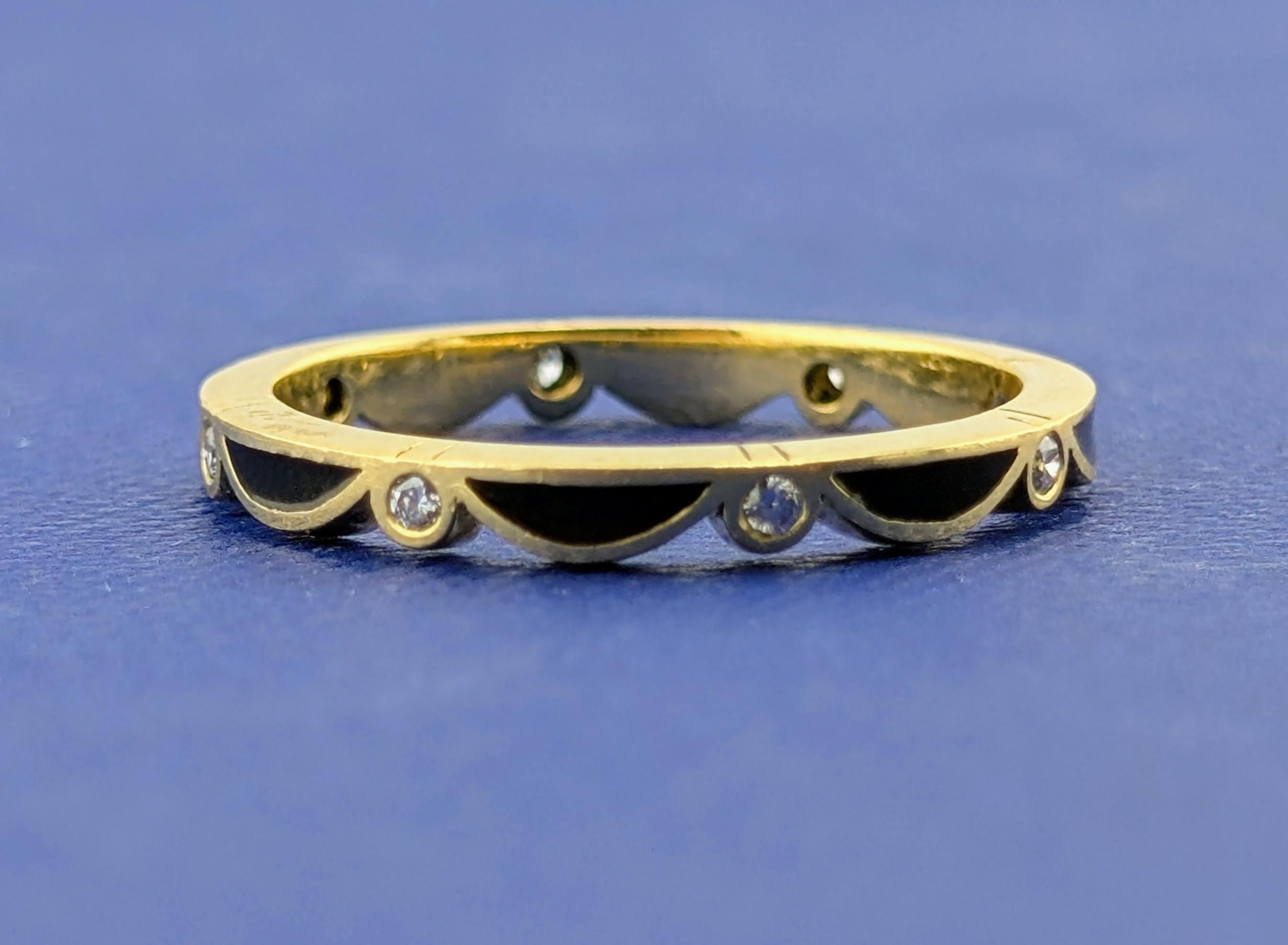 18kt Yellow Gold Black Enamel and Diamond Scalloped Hidalgo Band - 2.7g