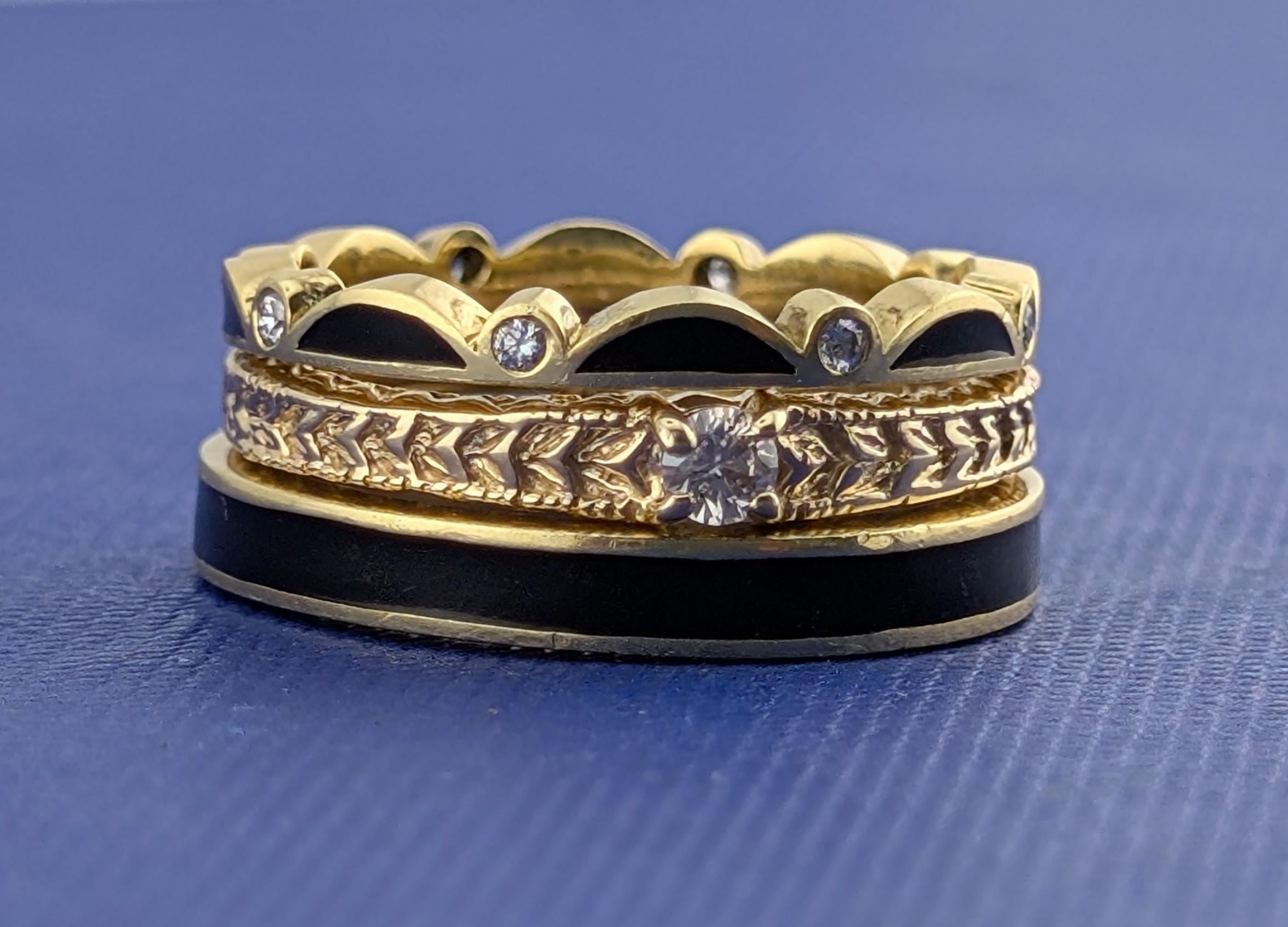 18kt Yellow Gold Hidalgo Black Channel Enamel Band - 4.8g