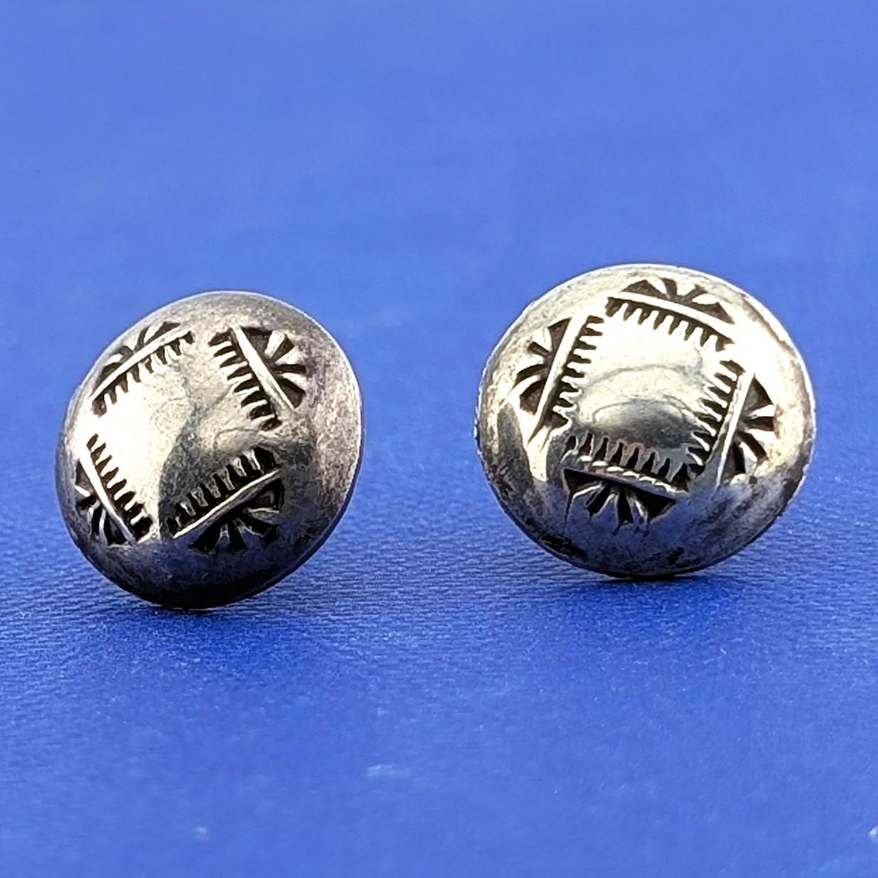 SS Navajo "Pearl" Earrings- 2.6g