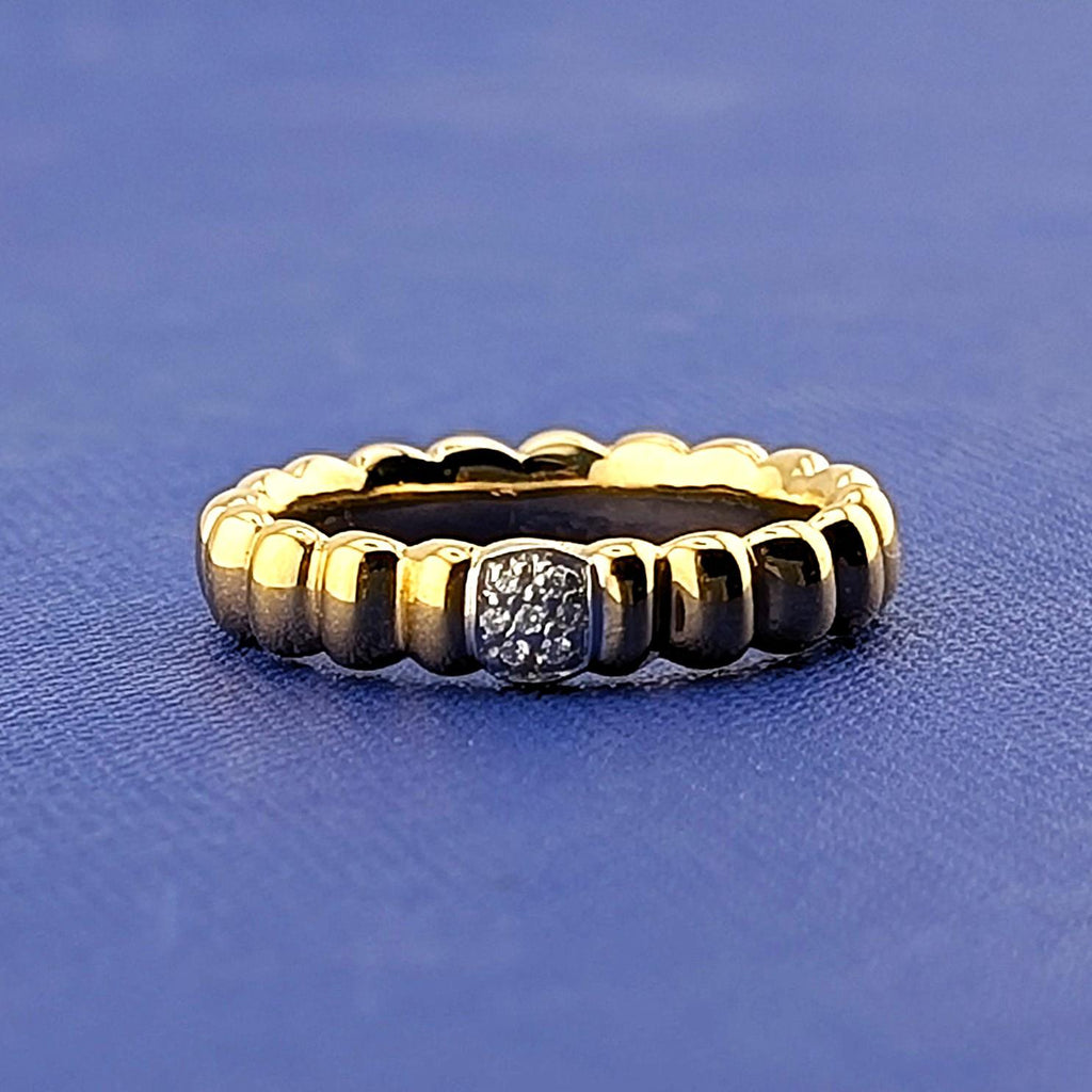 18ky YG John Hardy Fluted Band with diamonds Size 7-1.8g