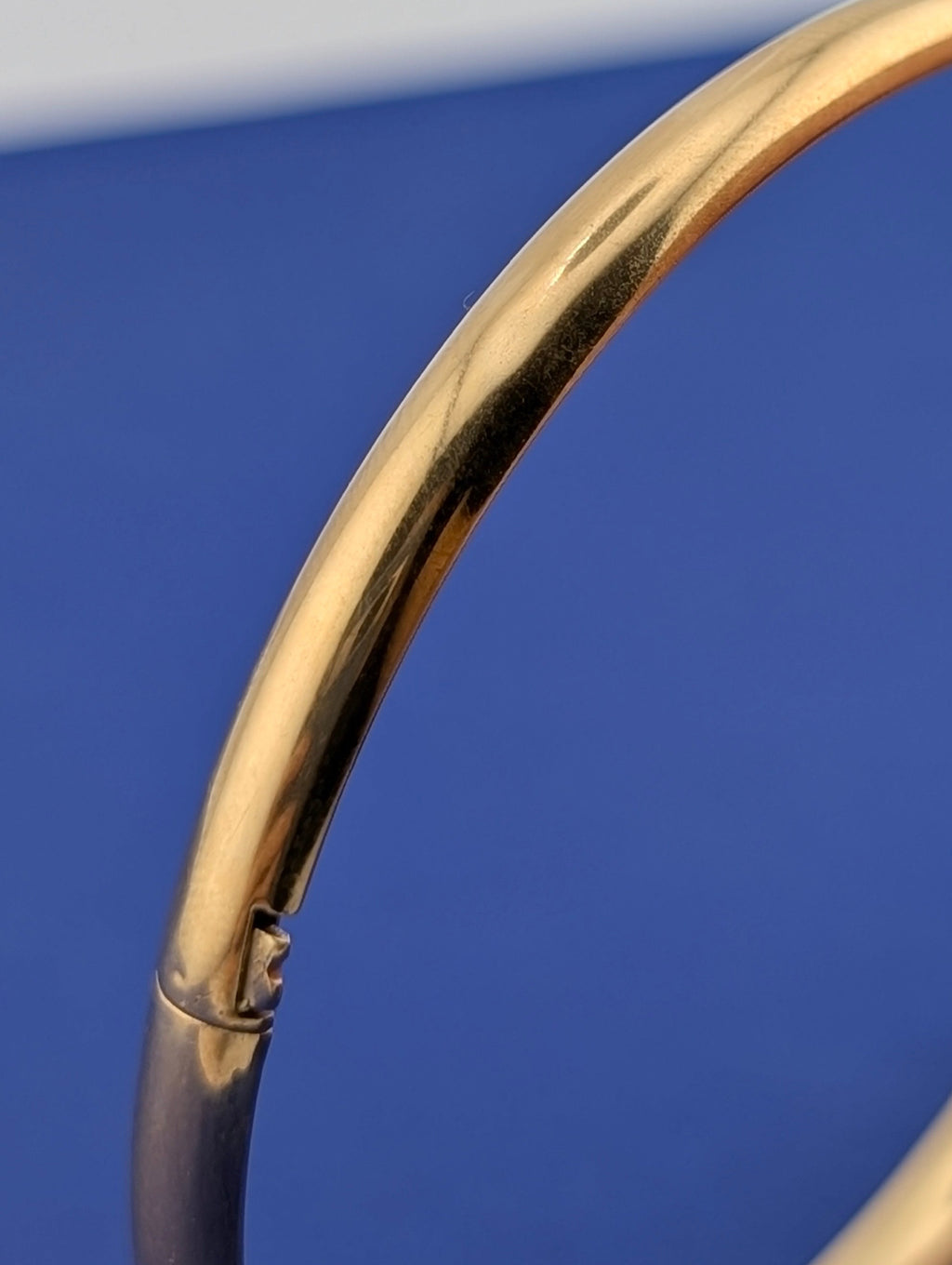10kt Half Dome small bangle - 3.3g (Copy)