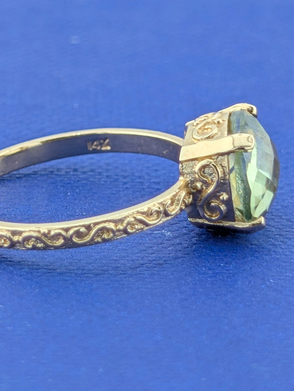 14ky Green Quartz/Prasiolite Filigree ring