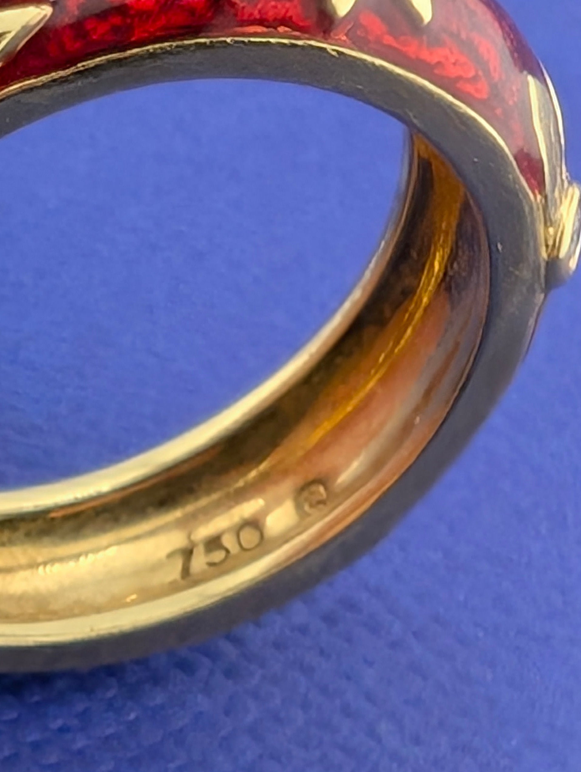 18ky Red Enamel and Diamond Hidalgo Band