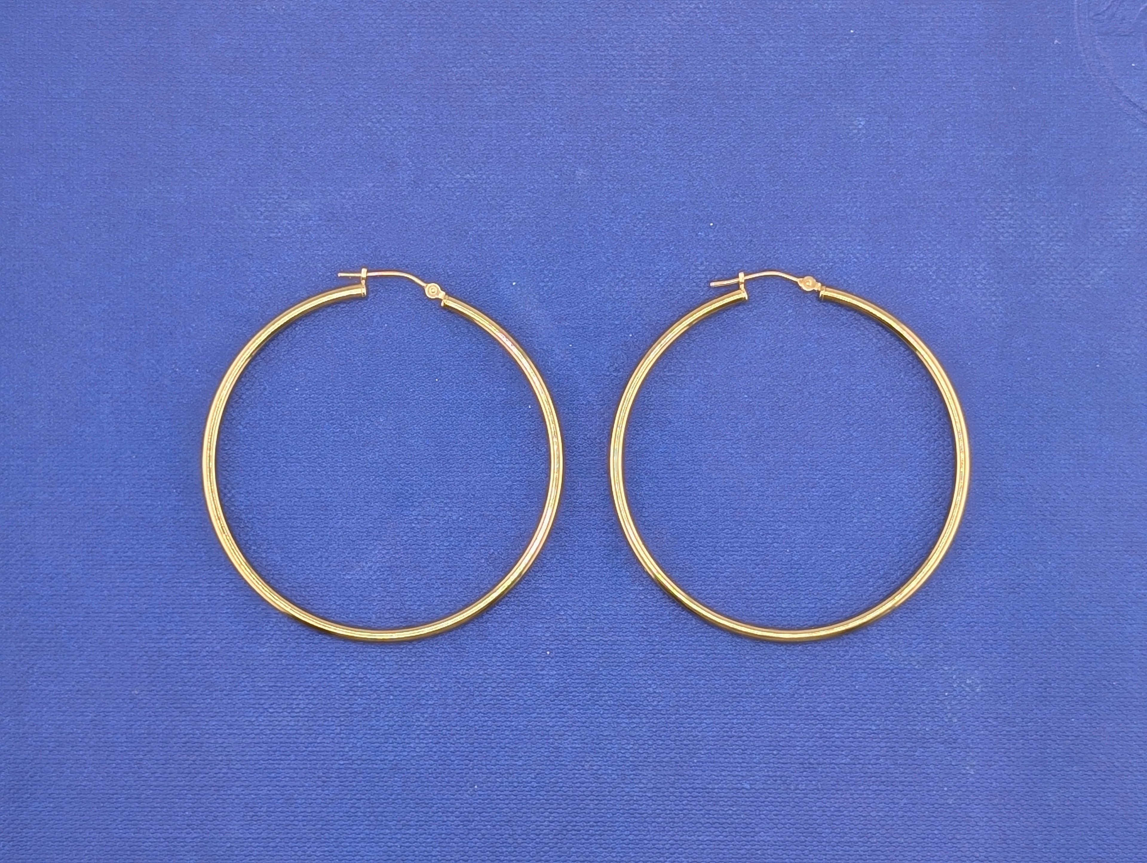 14kt Thin (1.9mm) Hoop Earrings