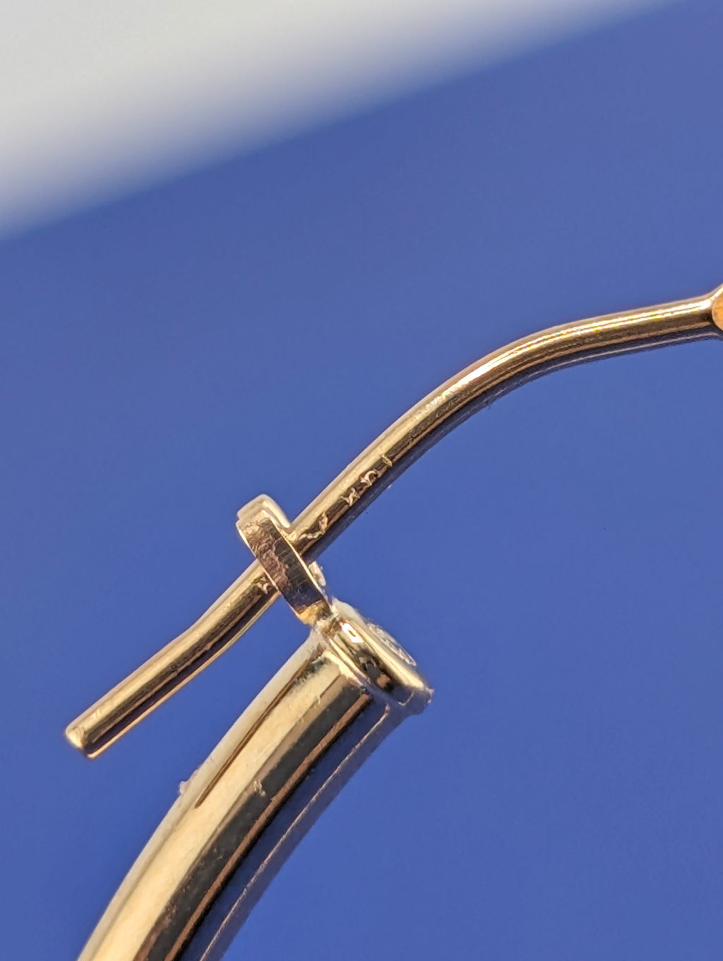 14kt Thin (1.9mm) Hoop Earrings